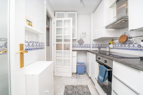 Apartamento en venta en Torrevieja, Alicante, España 2 dormitorios, 72 m2 No. 190133 - foto 8