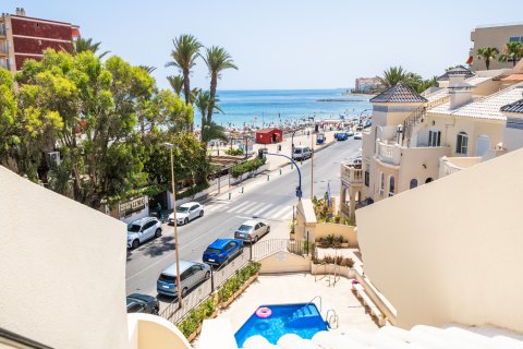 Apartamento en venta en Torrevieja, Alicante, España 2 dormitorios, 72 m2 No. 190133 - foto 2