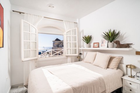 Apartment à Torrevieja, Alicante, Espagne 2 chambres, 72 m2 No. 190133