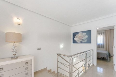 Duplex for sale in Tenerife, Spain 3 bedrooms, 130 sq.m. No. 195199 - photo 24