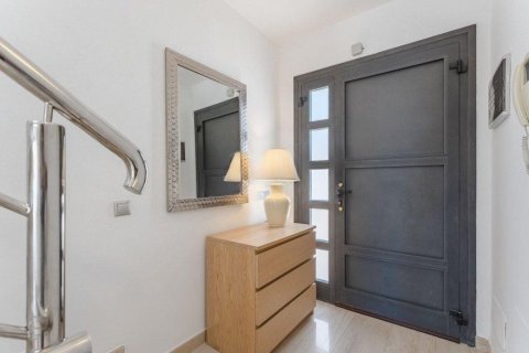 Duplex for sale in Tenerife, Spain 3 bedrooms, 130 sq.m. No. 195199 - photo 21