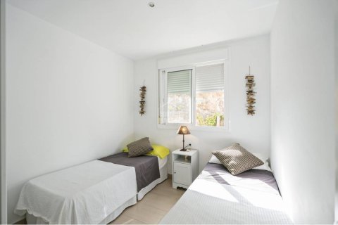 Apartment for sale in Es Mercadal, Menorca, Spain 4 bedrooms, 121 sq.m. No. 195198 - photo 11