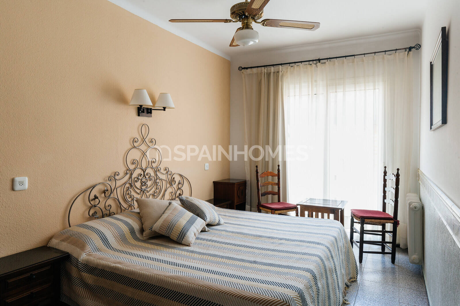 Proprietà commerciale a Malgrat de Mar, Barcelona, Spagna 24 camere da letto, 1100 mq. N° 167919