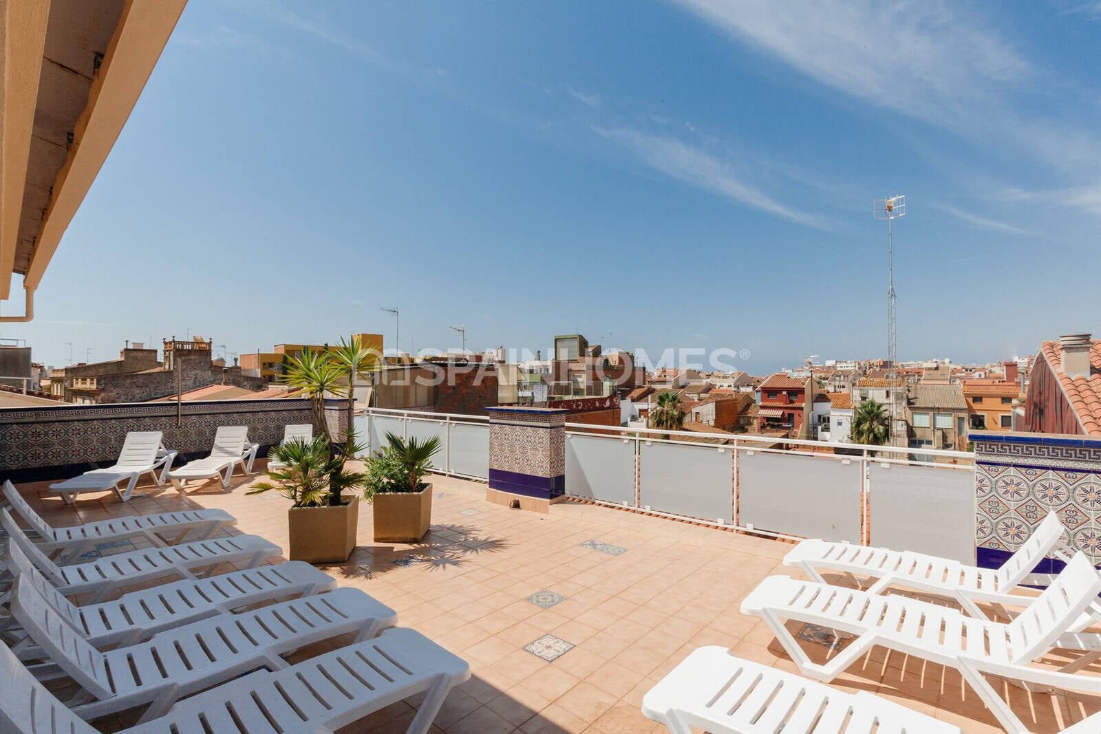 Proprietà commerciale a Malgrat de Mar, Barcelona, Spagna 24 camere da letto, 1100 mq. N° 167919