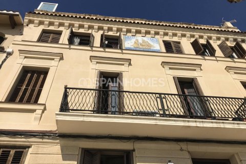 Kommersiell fastighet i El Masnou, Barcelona, Spanien 20 sovrum, 676 kvm. Nr. 167918