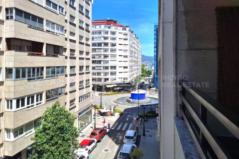 Lägenhet för uthyrning i Vigo, Pontevedra, Spanien 3 sovrum, 132 kvm. Nr. 179225 - foto 29