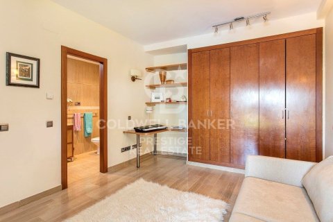 House à louer à Esplugues de Llobregat, Barcelona, Espagne, 5 chambres, 490 m2 No. 179228 - photo 17