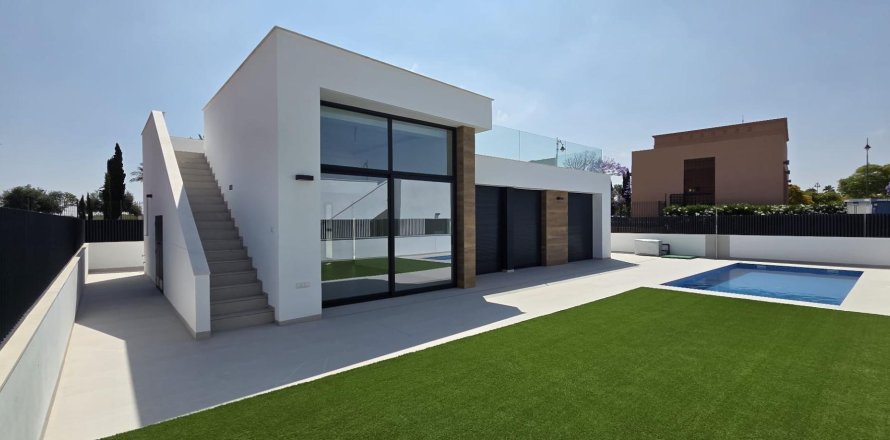 Villa i Condado de Alhama Golf Resort, Murcia, Spanien 3 sovrum, 101 kvm. Nr. 142282