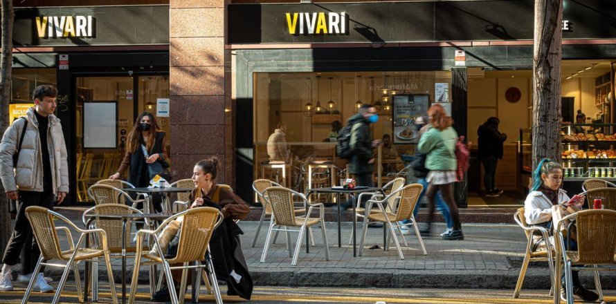 Liikekiinteistö Barcelona, Espanja 530 m2 No. 146290