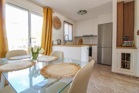 Bungalow w La Regia, Alicante, Hiszpania 2 sypialnie, 64 mkw. nr 146287 – zdjęcie 12