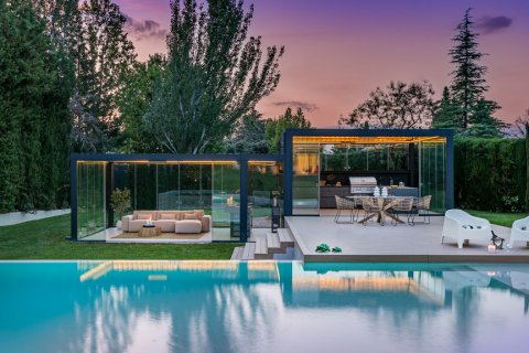 Villa in vendita Alcobendas, Madrid, Spagna 6 camere da letto, 1.27 mq. N° 105820 - foto 1