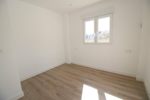 Apartment for sale in La Torre, Alicante, Spain 4 bedrooms, 330 sq.m. No. 165071 - photo 12