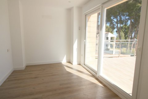 Apartment for sale in La Torre, Alicante, Spain 4 bedrooms, 330 sq.m. No. 165071 - photo 13