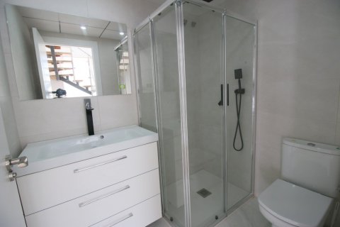 Apartment for sale in La Torre, Alicante, Spain 4 bedrooms, 330 sq.m. No. 165071 - photo 11