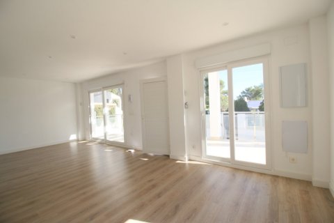 Apartment for sale in La Torre, Alicante, Spain 4 bedrooms, 330 sq.m. No. 165071 - photo 6