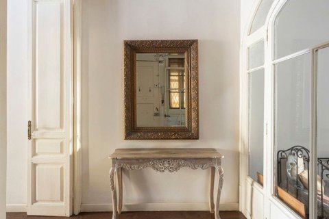 Apartamento en venta en Barcelona, España 2 dormitorios, 114 m2 No. 156652 - foto 7