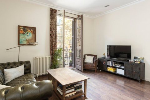 Apartamento en venta en Barcelona, España 2 dormitorios, 114 m2 No. 156652 - foto 2