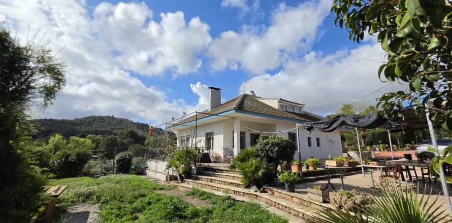 Willa w Elda, Alicante, Hiszpania 6 sypialni, 441 mkw. nr 156268