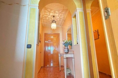 Lägenhet till salu i Torrevieja, Alicante, Spanien 4 sovrum, 130 kvm. Nr. 156267 - foto 30