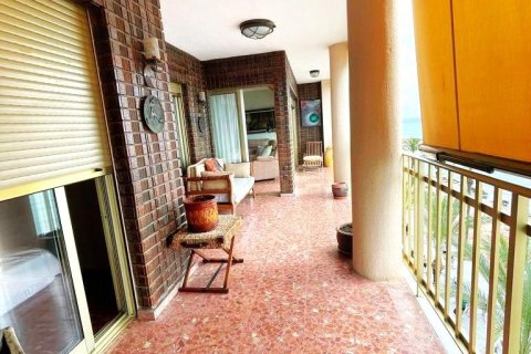 Lägenhet till salu i Torrevieja, Alicante, Spanien 4 sovrum, 130 kvm. Nr. 156267 - foto 7