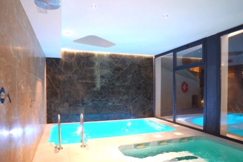 Продажа квартиры в Аликанте, Испания 2 спальни, 274м2 №145501 - фото 30