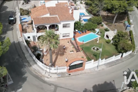 House zum Verkauf in La Font D'en Carros, Valencia, Spanien 5 Schlafzimmer, 471 m2 Nr. 192185 - Foto 3