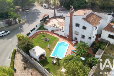 House zum Verkauf in La Font D'en Carros, Valencia, Spanien 5 Schlafzimmer, 471 m2 Nr. 192185 - Foto 2
