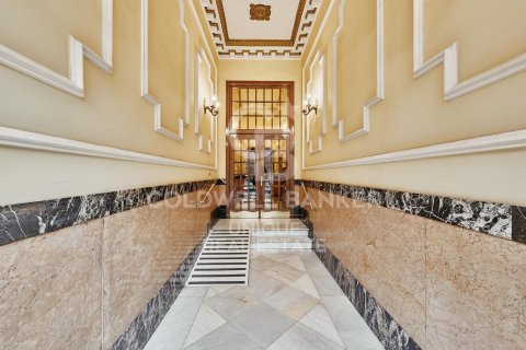 Apartamento en venta en Madrid, España 2 dormitorios, 48 m2 No. 157772 - foto 18