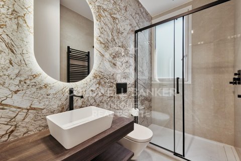 Apartamento en venta en Madrid, España 2 dormitorios, 48 m2 No. 157772 - foto 17