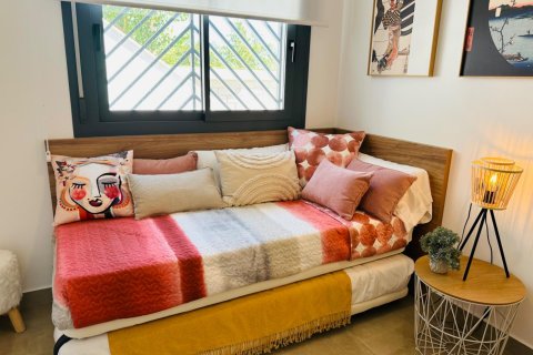 Bungalow for sale Pilar de la Horadada, Alicante, Spain 2 bedrooms, 127 sq.m. No. 117086 - photo 6