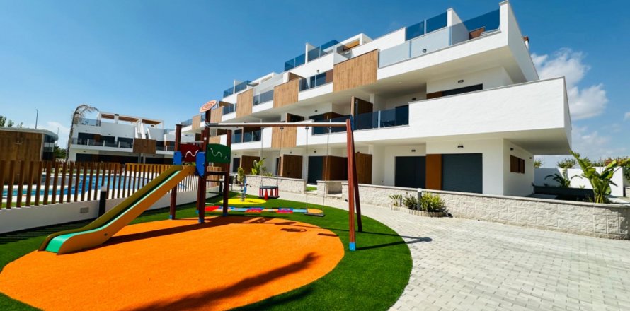 Bungalow Pilar de la Horadada, Alicante, Spain 2 bedrooms, 127 sq.m. No. 117086