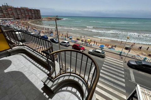 Продажа квартиры Торревьеха, Аликанте, Испания 3 спальни, 119м2 №117091 - фото 1