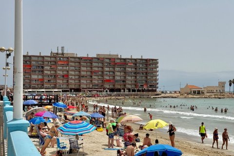 Продажа квартиры Торревьеха, Аликанте, Испания 3 спальни, 119м2 №117091 - фото 6