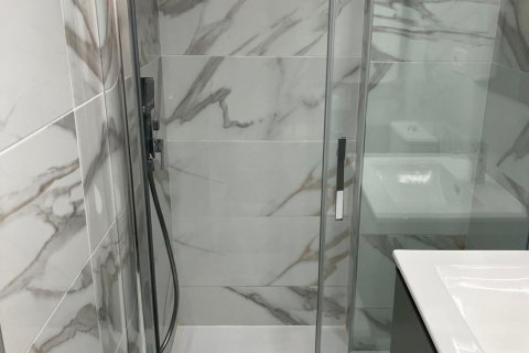 Wohnung zum Verkauf in Torrevieja, Alicante, Spanien 1 Schlafzimmer,  Nr. 165797 - Foto 7