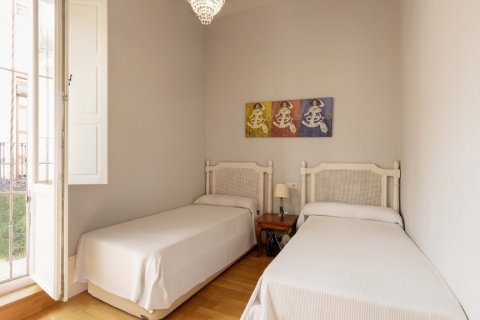 Huvila myytävänä Sevilla, Seville, Espanja, 6 makuuhuonetta, 422 m2 No. 113762 - kuva 18
