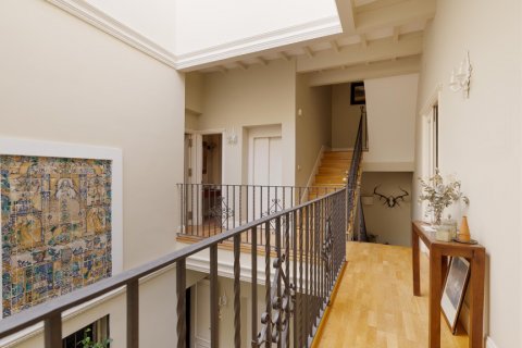Huvila myytävänä Sevilla, Seville, Espanja, 6 makuuhuonetta, 422 m2 No. 113762 - kuva 6
