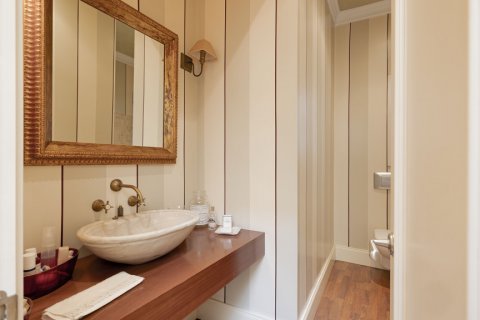 Huvila myytävänä Sevilla, Seville, Espanja, 6 makuuhuonetta, 422 m2 No. 113762 - kuva 19
