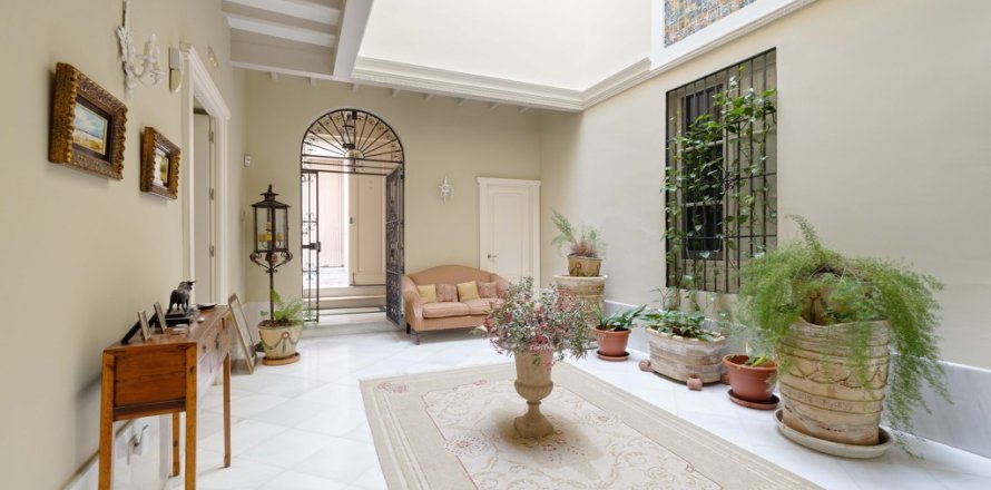Huvila Sevilla, Seville, Espanja 6 makuuhuonetta, 422 m2 No. 113762