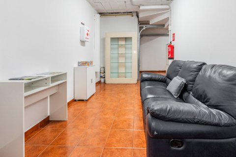 House for sale Madrid, Spain 6 bedrooms, 366 sq.m. No. 113763 - photo 28