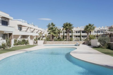 House for sale in Torrevieja, Alicante, Spain 2 bedrooms, 102.76 sq.m. No. 176036 - photo 1