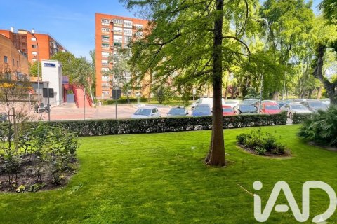 Apartament w Madrid, Hiszpania 2 sypialnie, 86 mkw. nr 172593 – zdjęcie 3