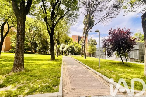Apartament w Madrid, Hiszpania 2 sypialnie, 86 mkw. nr 172593 – zdjęcie 4