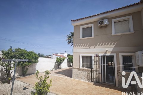 Villetta a schiera in vendita a Torrevieja, Alicante, Spagna 4 camere da letto, 157 mq. N° 172592 - foto 12