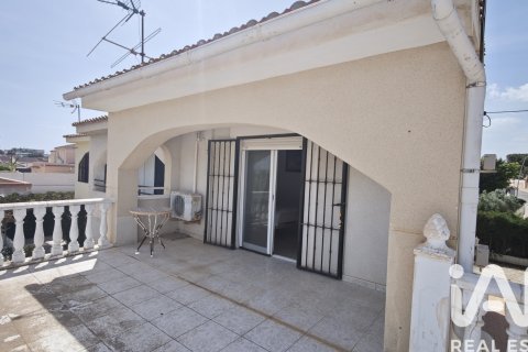 Villetta a schiera in vendita a Torrevieja, Alicante, Spagna 4 camere da letto, 157 mq. N° 172592 - foto 26