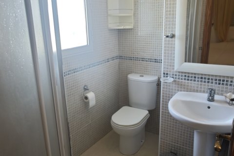 Villetta a schiera in vendita a Torrevieja, Alicante, Spagna 4 camere da letto, 157 mq. N° 172592 - foto 10