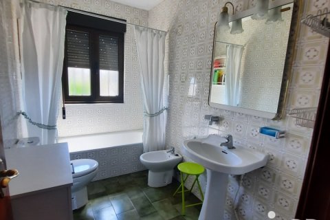 House for sale in Garrafe de Torio, Leon, Spain 3 bedrooms, 1291 sq.m. No. 153959 - photo 26