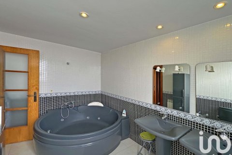 Hus till salu i Sitges, Barcelona, Spanien 4 sovrum, 544 kvm. Nr. 153954 - foto 4