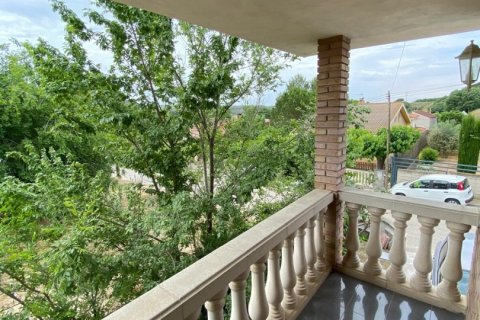 Продажа дома в Лерида, Испания 5 спален, 295м2 №153953 - фото 5