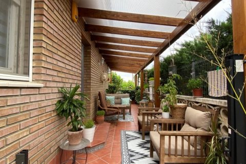 Продажа дома в Лерида, Испания 5 спален, 295м2 №153953 - фото 6