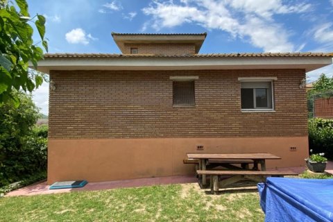 Продажа дома в Лерида, Испания 5 спален, 295м2 №153953 - фото 17